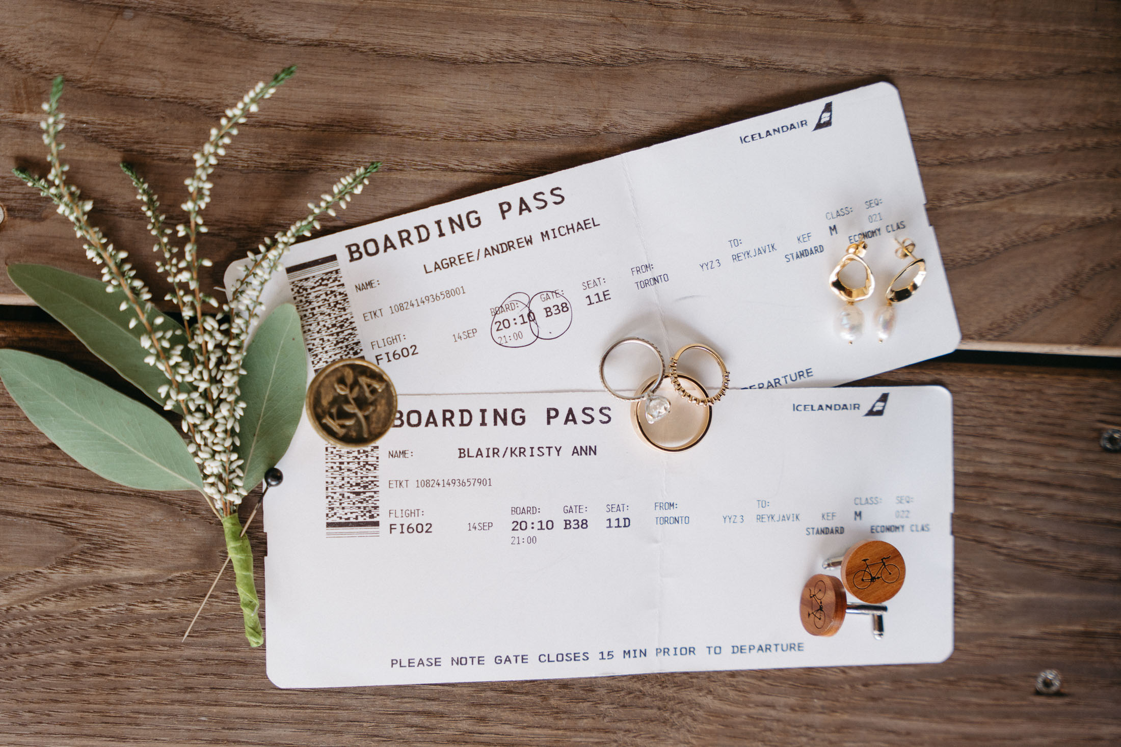 How to involve your family and friends during your elopement